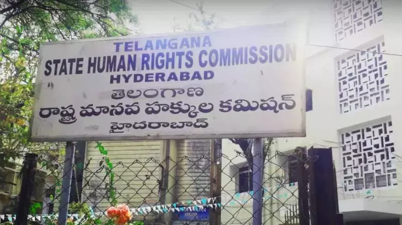 Telangana: TGHRC ने सरकारी स्कूलों में बुनियादी सुविधाओं की कमी पर कार्रवाई के आदेश दिए Telangana: TGHRC ने सरकारी स्कूलों में बुनियादी सुविधाओं की कमी पर कार्रवाई के आदेश दिए