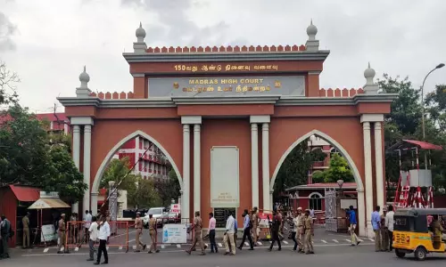 Madras HC ने तमिलनाडु विधानसभा की पांच सीटों पर होने वाले उपचुनावों पर लगी रोक 8 सितंबर तक बढ़ा दी