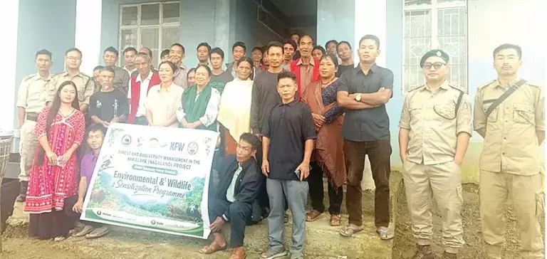 ट्यूएनसांग वन विभाग ने याली गांव में जागरूकता कार्यक्रम आयोजित किया