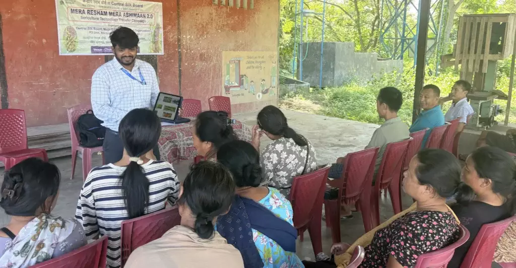 सिलौफे में होस्ट प्लांट की खेती के बारे में जागरूकता