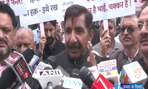 हिमाचल फंड विवाद पर डिप्टी CM अग्निहोत्री का BJP पर हमला हिमाचल फंड विवाद पर डिप्टी CM अग्निहोत्री का BJP पर हमला