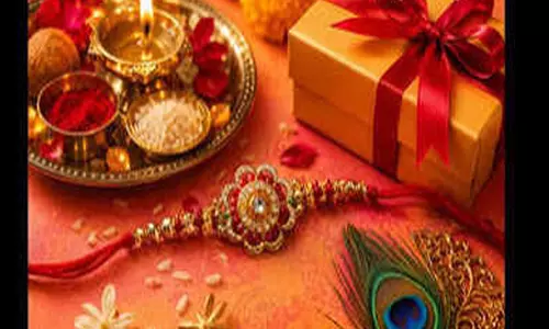 रक्षाबंधन पर महंगे नहीं दिल से चुनें गिफ्ट राशि अनुसार ये विकल्प रहेंगे खास रक्षाबंधन पर महंगे नहीं दिल से चुनें गिफ्ट राशि अनुसार ये विकल्प रहेंगे खास