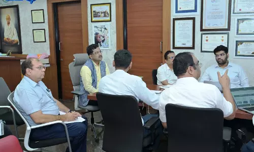 नगरीय प्रशासन विभाग के प्रमुख सचिव सोनमणि बोरा ने ई-बस योजना