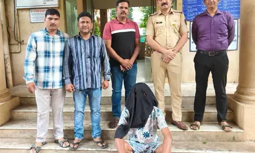 मुंबई में MD ड्रग्स तस्करी पर पुलिस का शिकंजा मुंबई में MD ड्रग्स तस्करी पर पुलिस का शिकंजा