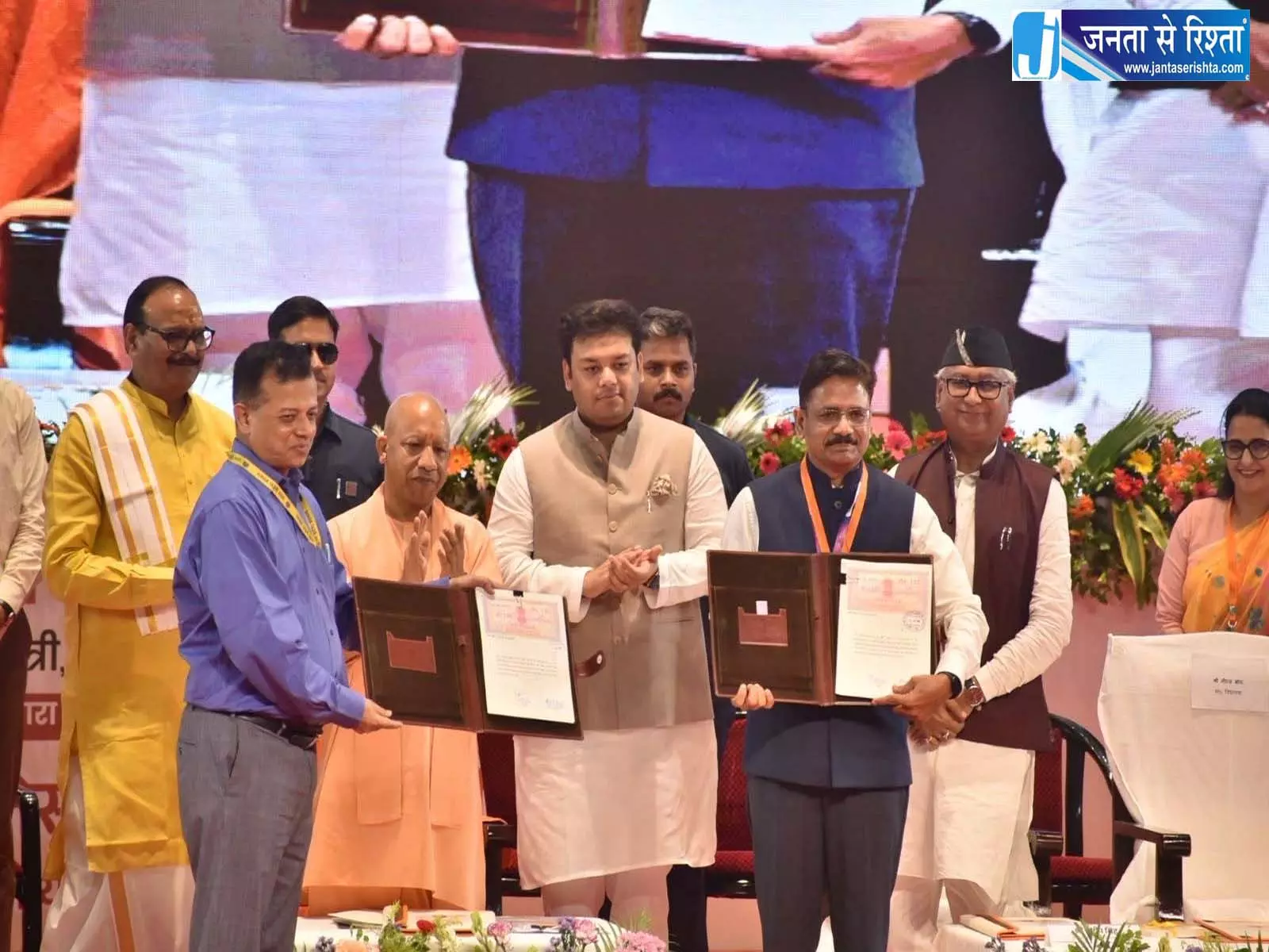योगी सरकार का बड़ा तोहफा, रसोइया बहनों का बढ़ा मानदेय योगी सरकार का बड़ा तोहफा, रसोइया बहनों का बढ़ा मानदेय