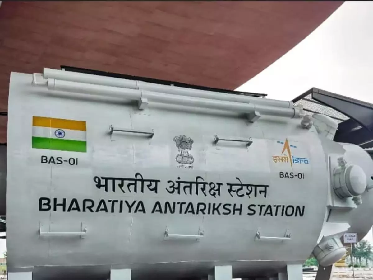 भारत का अंतरिक्ष क्षेत्र छू रहा नई ऊंचाइयां, 100 प्रक्षेपण और 548 उपग्रह बने उपलब्धि भारत का अंतरिक्ष क्षेत्र छू रहा नई ऊंचाइयां, 100 प्रक्षेपण और 548 उपग्रह बने उपलब्धि