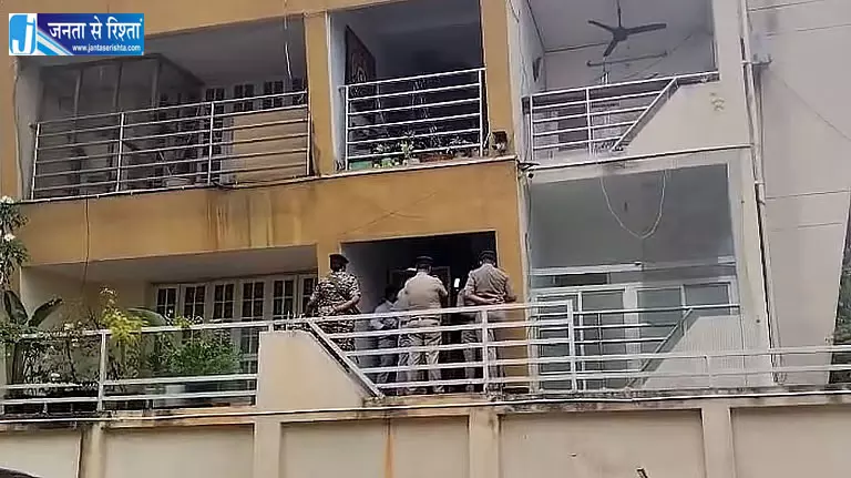 KPSC गड़बड़ी: IAS गंगवार के ठिकानों पर ED छापा KPSC गड़बड़ी: IAS गंगवार के ठिकानों पर ED छापा