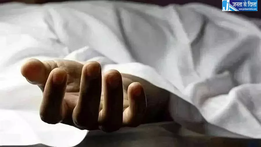 रायचूर में दर्दनाक हादसा: बैलों के बीच फंसे किसान की दो किलोमीटर तक घिसटने से मौत रायचूर में दर्दनाक हादसा: बैलों के बीच फंसे किसान की दो किलोमीटर तक घिसटने से मौत
