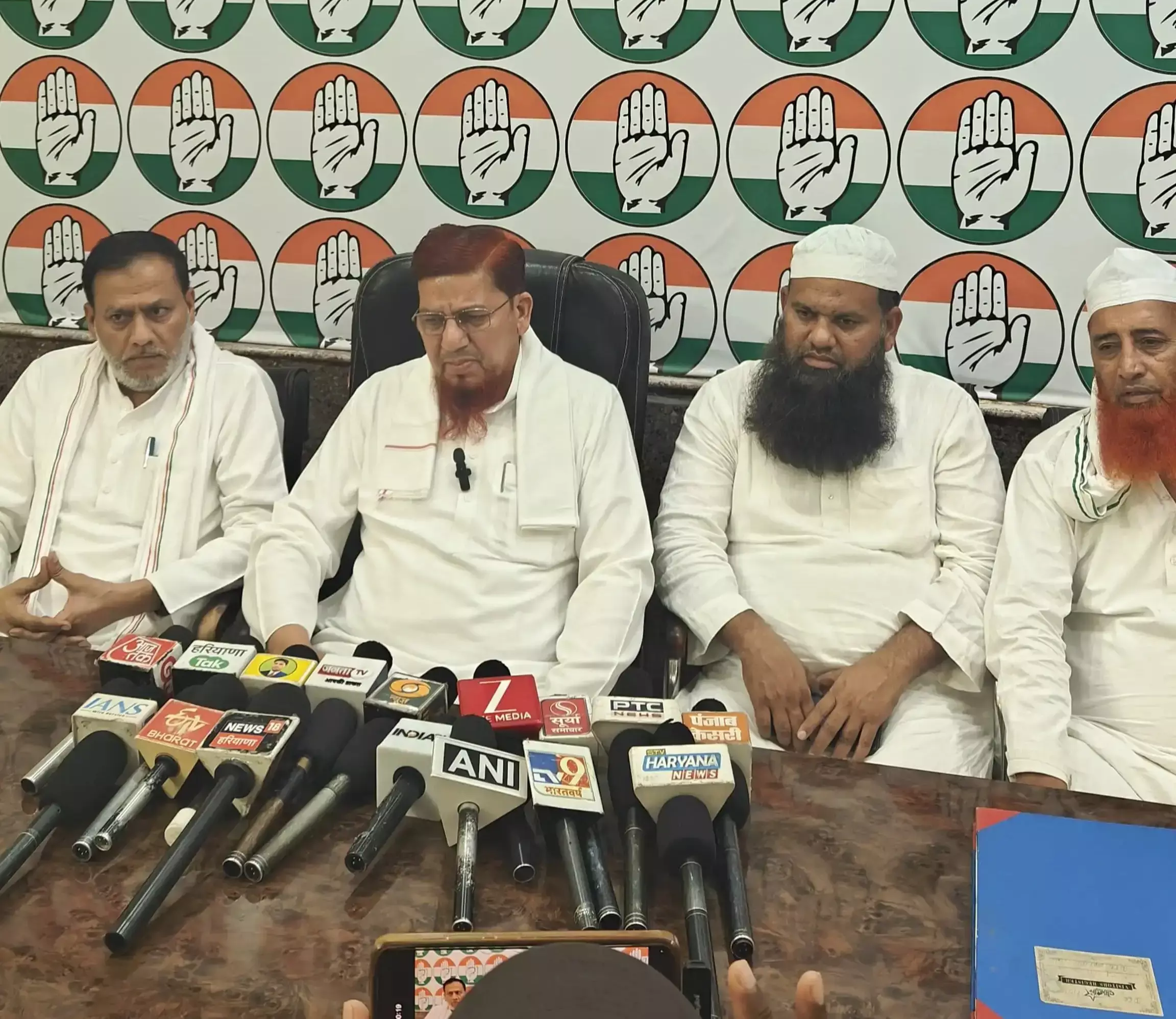 Nuh: विरोध की आवाज पर मुकदमे को लेकर शहीदा खान ने उठाए सवाल Nuh: विरोध की आवाज पर मुकदमे को लेकर शहीदा खान ने उठाए सवाल