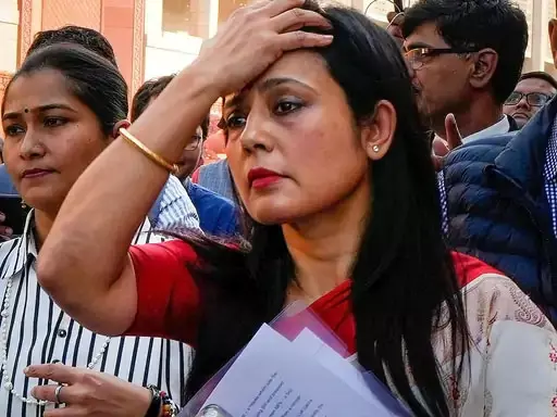 महुआ मोइत्रा को सुप्रीम कोर्ट से राहत नहीं, सर्किट हाउस विवाद में याचिका पर सुनवाई से इनकार महुआ मोइत्रा को सुप्रीम कोर्ट से राहत नहीं, सर्किट हाउस विवाद में याचिका पर सुनवाई से इनकार