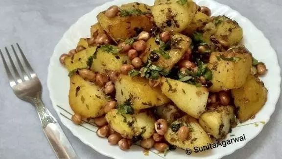 उपवास में स्वाद का तड़का मूंगफली वाली आलू भुजिया से करें व्रत स्पेशल ट्रीट उपवास में स्वाद का तड़का मूंगफली वाली आलू भुजिया से करें व्रत स्पेशल ट्रीट