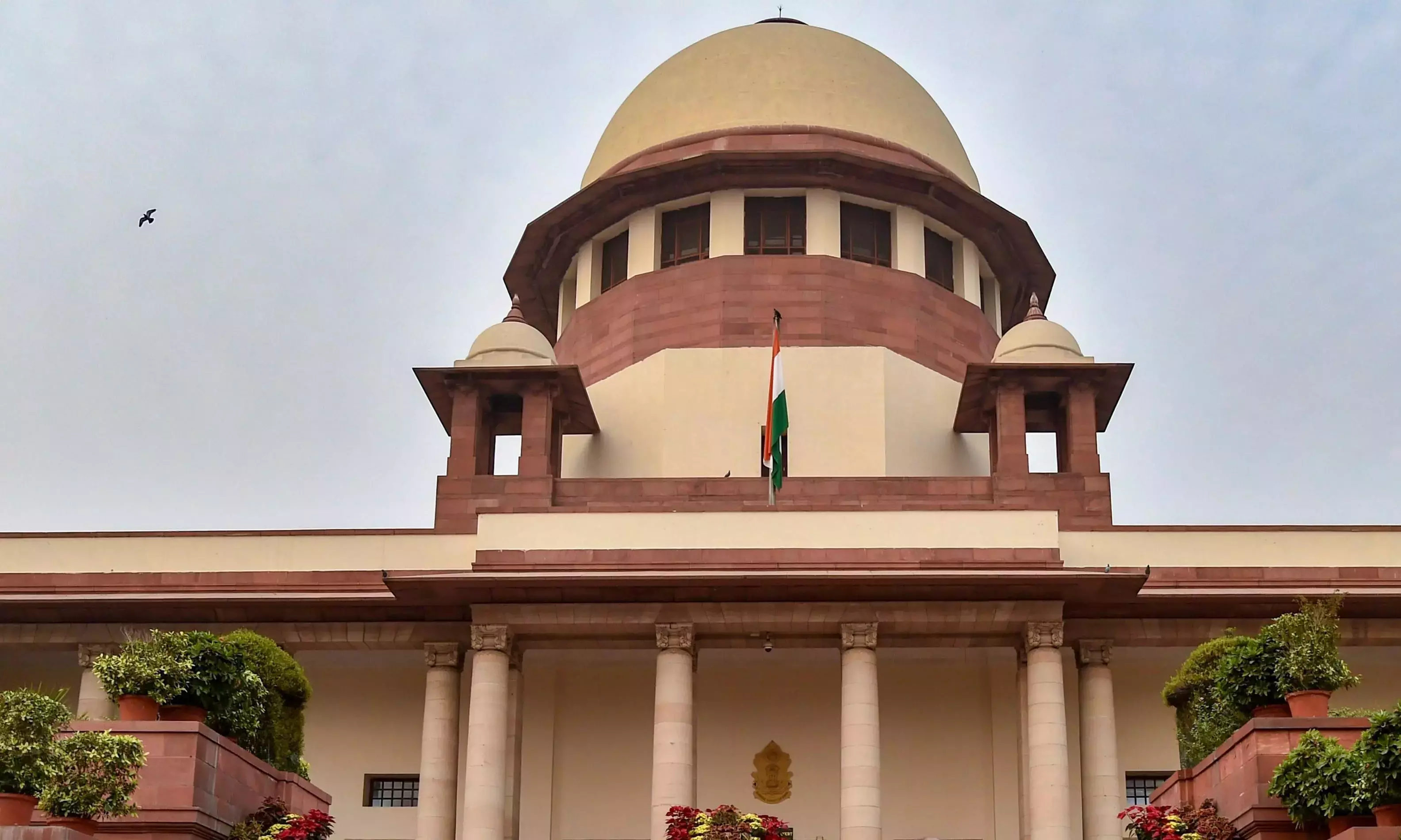 सुप्रीम कोर्ट: तमिलनाडु कावेरी जल बंटवारे के लिए CMWA के सामने मामला उठा सकता है सुप्रीम कोर्ट: तमिलनाडु कावेरी जल बंटवारे के लिए CMWA के सामने मामला उठा सकता है
