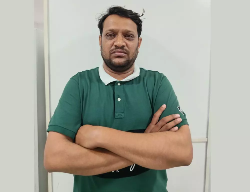 DySP की फर्जी पहचान बताकर ₹1.20 करोड़ की ठगी, आरोपी अरेस्ट DySP की फर्जी पहचान बताकर ₹1.20 करोड़ की ठगी, आरोपी अरेस्ट