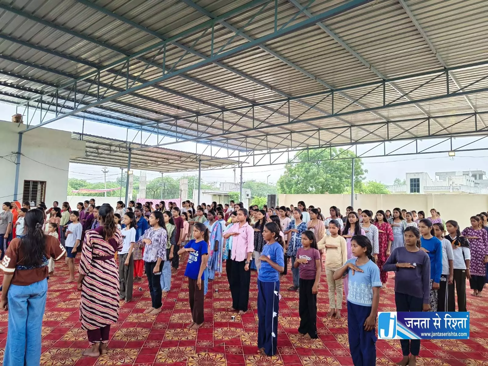 चुनौतियों से टकराई तरुणियां, साहसिक बाधाओं को पार कर बहनों ने दिखाई तरुणी शक्ति चुनौतियों से टकराई तरुणियां, साहसिक बाधाओं को पार कर बहनों ने दिखाई तरुणी शक्ति