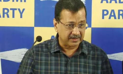 E20 नीति पर केजरीवाल ने केंद्र सरकार को घेरा E20 नीति पर केजरीवाल ने केंद्र सरकार को घेरा
