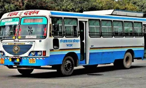हरियाणा रक्षाबंधन पर महिलाओं को मुफ़्त यात्रा की सुविधा देगा। हरियाणा रक्षाबंधन पर महिलाओं को मुफ़्त यात्रा की सुविधा देगा।