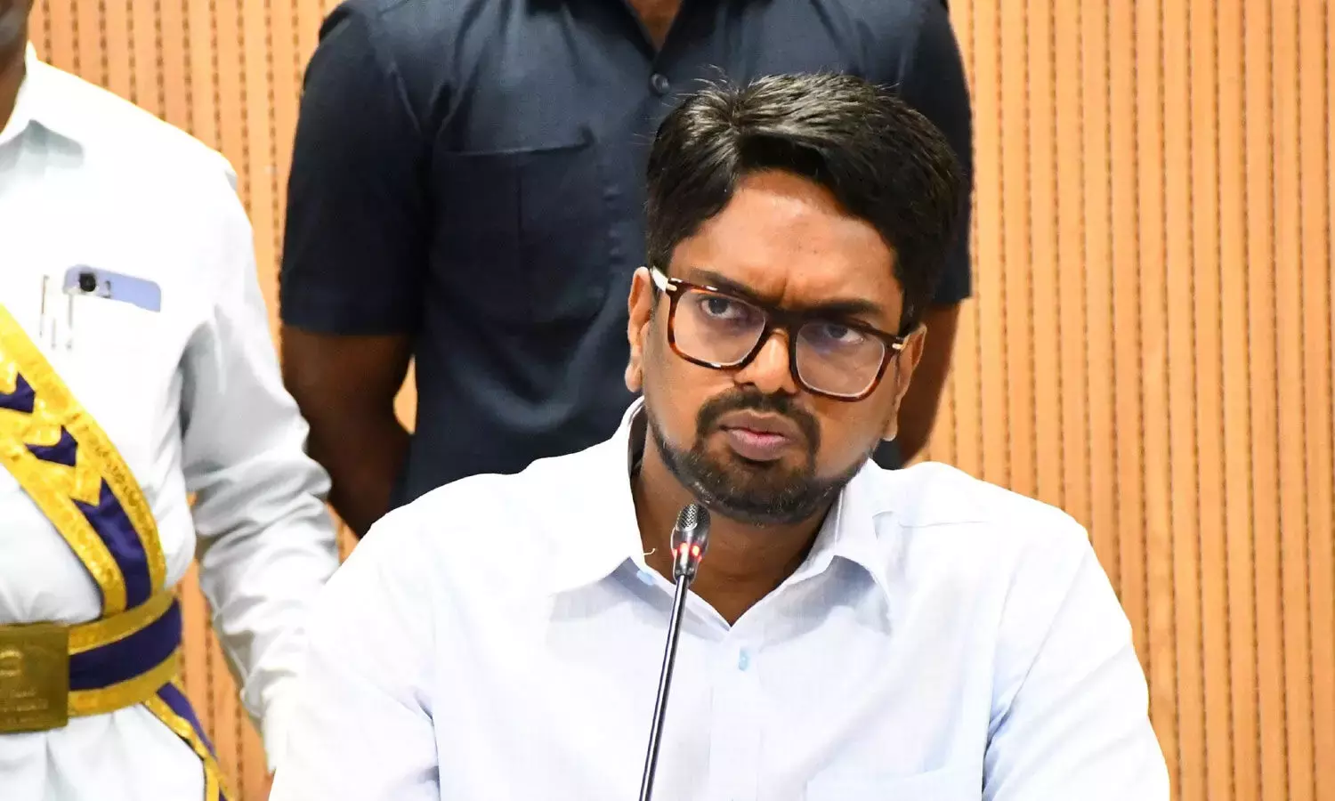 जनगणना पुस्तिका के लिए विवरण जमा करें