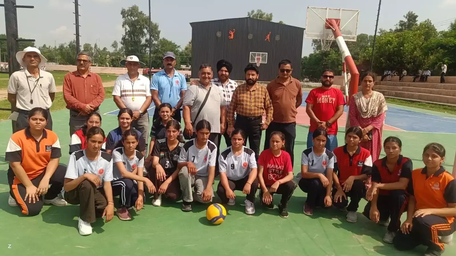 Kathua: जिला स्तरीय अंडर-19 बालिका प्रतियोगिता में खिलाड़ियों ने दिखाया दम Kathua: जिला स्तरीय अंडर-19 बालिका प्रतियोगिता में खिलाड़ियों ने दिखाया दम