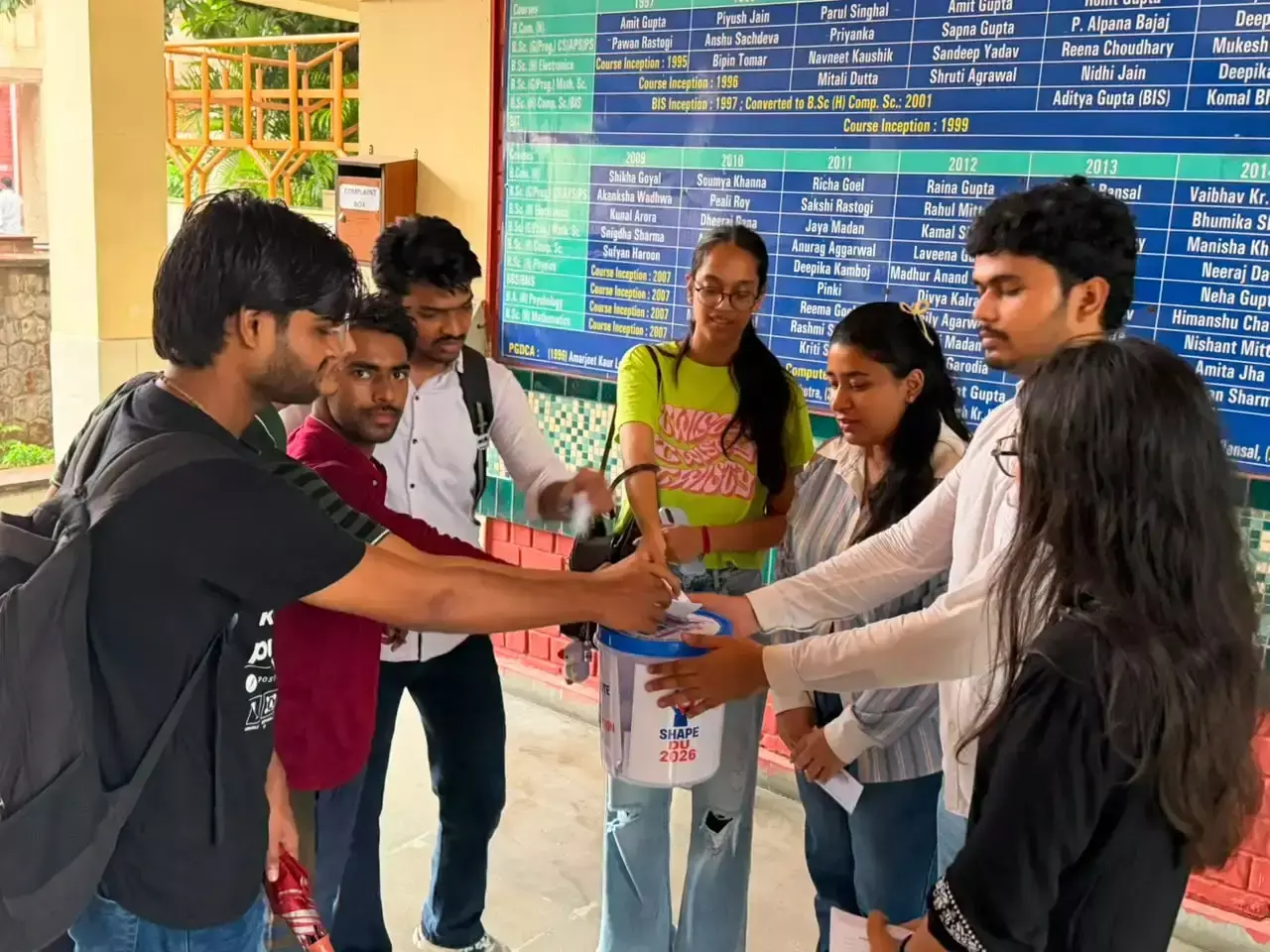 New Delhi: डीयू छात्रों की आवाज बनी ‘मेरा कैंपस, मेरा घोषणापत्र’ मुहिम, मिले 6 हजार सुझाव New Delhi: डीयू छात्रों की आवाज बनी ‘मेरा कैंपस, मेरा घोषणापत्र’ मुहिम, मिले 6 हजार सुझाव