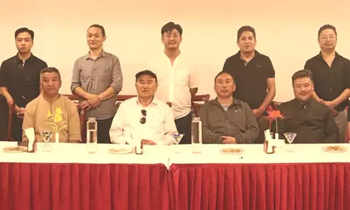 लाचेन लाचुंग में बढ़ते टूरिस्ट बने चुनौती पर्यावरण बचाने की नई जरूरत लाचेन लाचुंग में बढ़ते टूरिस्ट बने चुनौती पर्यावरण बचाने की नई जरूरत
