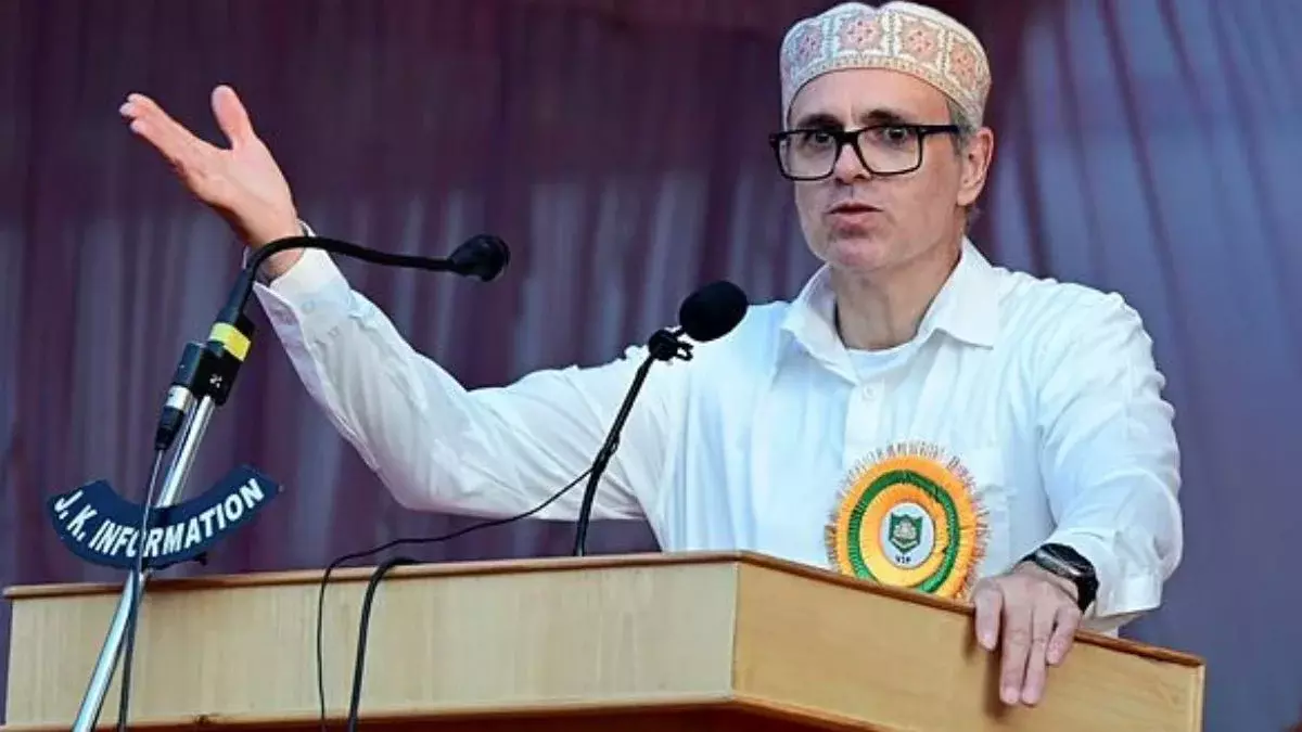 Srinagar: बिजली दरों को लेकर उमर अब्दुल्ला का बड़ा बयान, वादा करने से किया इनकार Srinagar: बिजली दरों को लेकर उमर अब्दुल्ला का बड़ा बयान, वादा करने से किया इनकार