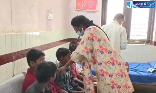 Telangana: खम्मम सरकारी स्कूल में नाश्ता करने के बाद 13 छात्र बीमार पड़ गए
