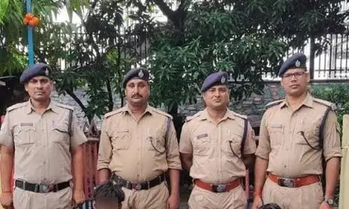 रेलवे सुरक्षा में सेंध की कोशिश नाकाम सिग्नल की लाइट छिपाने वाले गिरफ्तार रेलवे सुरक्षा में सेंध की कोशिश नाकाम सिग्नल की लाइट छिपाने वाले गिरफ्तार