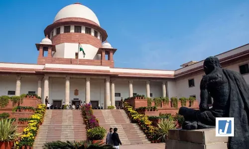 लखनऊ कोर्ट परिसर में हुए अवैध निर्माण को गिराया जाए, सुप्रीम कोर्ट का आदेश लखनऊ कोर्ट परिसर में हुए अवैध निर्माण को गिराया जाए, सुप्रीम कोर्ट का आदेश