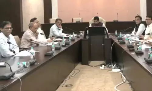 सीएम मोहन यादव ने विकास कार्यों की समीक्षा की सीएम मोहन यादव ने विकास कार्यों की समीक्षा की