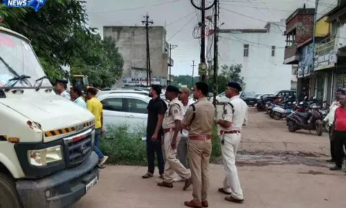 नो पार्किंग में खड़े 96 वाहनों का ई-चालान