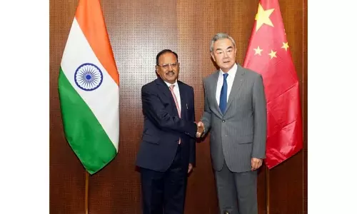 NSA अजीत डोभाल ने चीनी विदेश मंत्री वांग यी के साथ भारत-चीन सीमा वार्ता का 25वां दौर किया NSA अजीत डोभाल ने चीनी विदेश मंत्री वांग यी के साथ भारत-चीन सीमा वार्ता का 25वां दौर किया