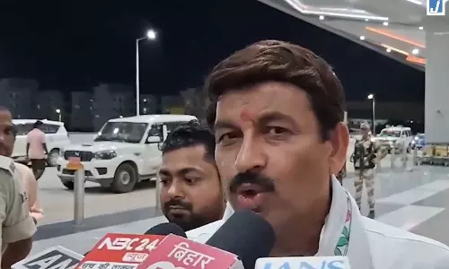 पटना में गरजे मनोज तिवारी, इथेनॉल नीति पर विरोधियों को दिया करारा जवाब पटना में गरजे मनोज तिवारी, इथेनॉल नीति पर विरोधियों को दिया करारा जवाब