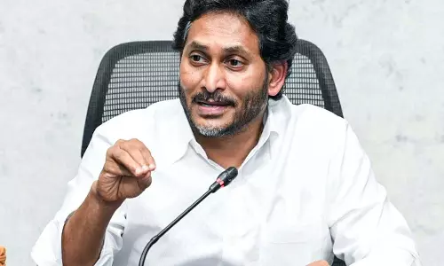 धैर्य से मिलेगी बड़ी जीत, YSRCP को जगन का चुनावी मंत्र धैर्य से मिलेगी बड़ी जीत, YSRCP को जगन का चुनावी मंत्र