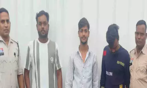 पुराने विवाद में युवक पर जानलेवा हमला, तीन फरार आरोपी गिरफ्तार