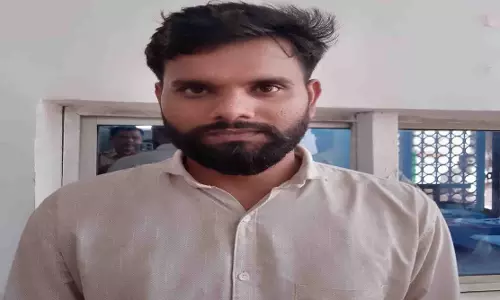 दृष्टि हेल्पलाइन की सूचना पर सटोरिया गिरफ्तार