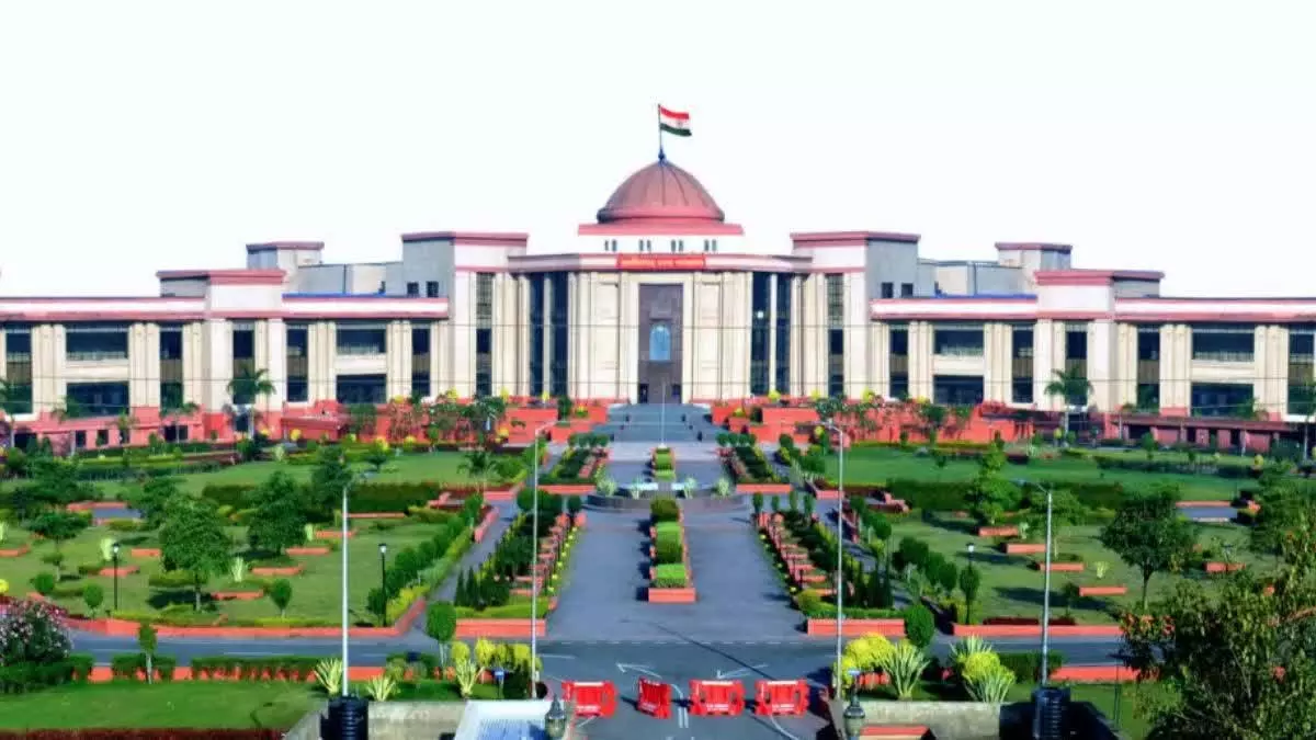 बिलासपुर में हवाई सुविधाओं के विस्तार और एयरपोर्ट के विकास को लेकर HC में सुनवाई हुई बिलासपुर में हवाई सुविधाओं के विस्तार और एयरपोर्ट के विकास को लेकर HC में सुनवाई हुई