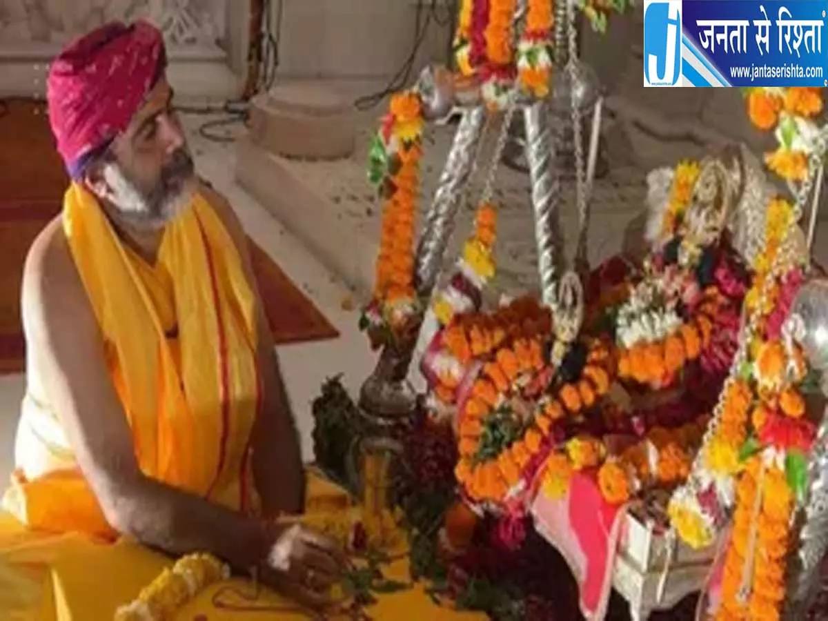 राम मंदिर में झूलनोत्सव की अनोखी परंपरा सभी अर्चकों को मिला सेवा का अवसर राम मंदिर में झूलनोत्सव की अनोखी परंपरा सभी अर्चकों को मिला सेवा का अवसर
