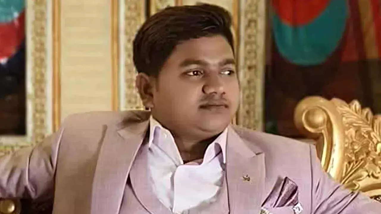 बंगाल मर्डर केस: पूर्व TMC विधायक के पीए की हत्या में 3 दबोचे गए बंगाल मर्डर केस: पूर्व TMC विधायक के पीए की हत्या में 3 दबोचे गए