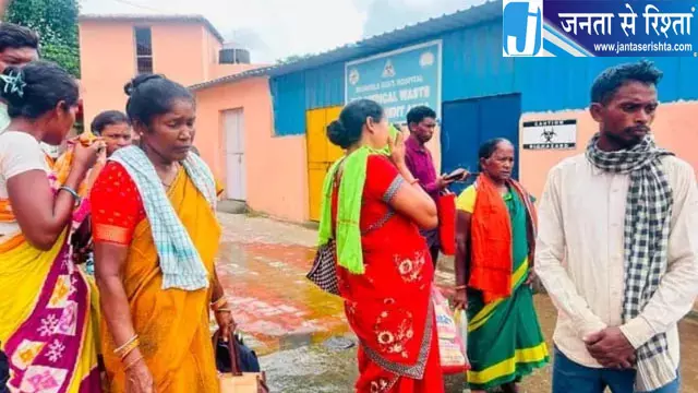 सुंदरगढ़ में सर्पदंश से दो मासूम भाई-बहन की मौत, दादा-पोती की मौत से भी पसरा मातम सुंदरगढ़ में सर्पदंश से दो मासूम भाई-बहन की मौत, दादा-पोती की मौत से भी पसरा मातम
