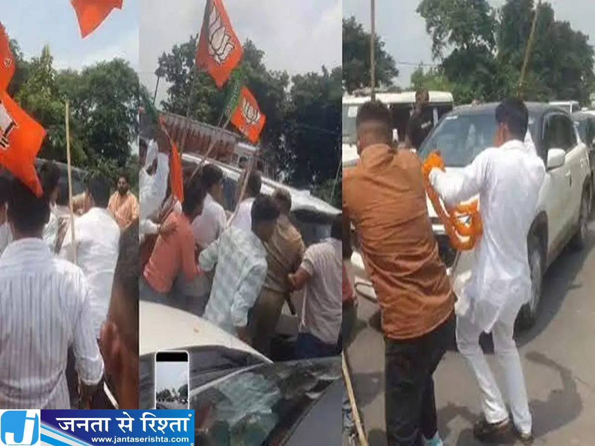 कानपुर के बाद देवरिया में आपस में ही भिड़े भाजपाई लाठी डंडे चलने से मची अफरातफरी कानपुर के बाद देवरिया में आपस में ही भिड़े भाजपाई लाठी डंडे चलने से मची अफरातफरी