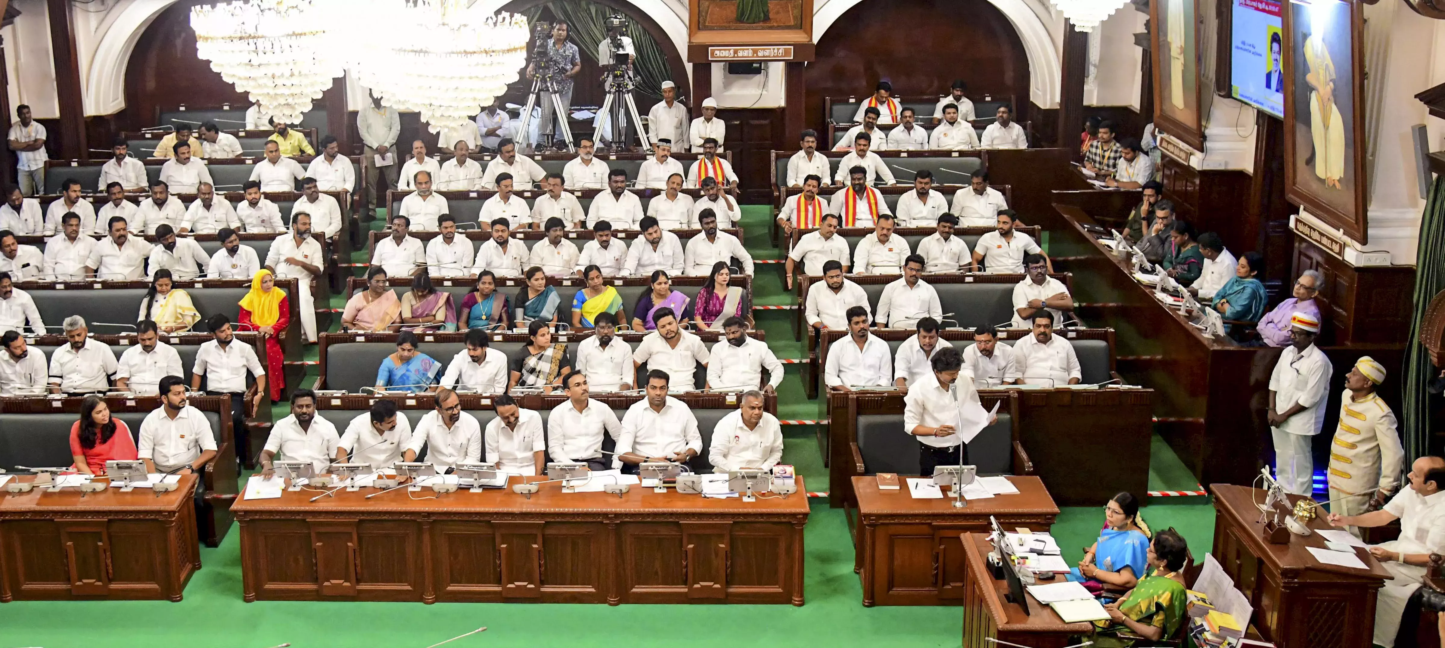 परंदूर एयरपोर्ट प्रोजेक्ट रद्द करने को लेकर विधानसभा में TVK-DMK के बीच टकराव परंदूर एयरपोर्ट प्रोजेक्ट रद्द करने को लेकर विधानसभा में TVK-DMK के बीच टकराव