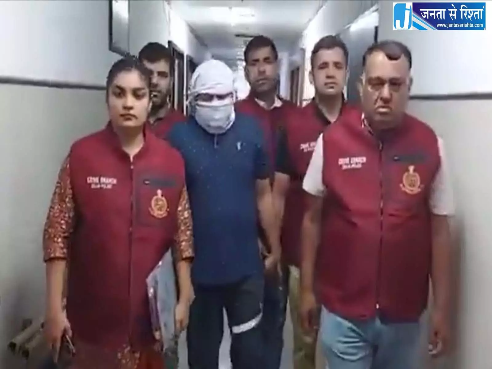 दिल्ली पुलिस ने नकली एंटी-कैंसर दवाएं बेचने वाले अवैध नेटवर्क का भंडाफोड़ किया, 1 व्यक्ति गिरफ्तार दिल्ली पुलिस ने नकली एंटी-कैंसर दवाएं बेचने वाले अवैध नेटवर्क का भंडाफोड़ किया, 1 व्यक्ति गिरफ्तार