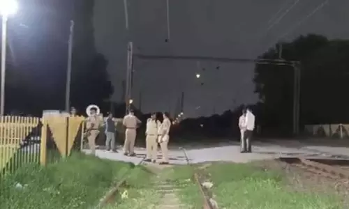 वंदे भारत एक्सप्रेस पर पथराव करने वाला आरोपी पकड़ाया वंदे भारत एक्सप्रेस पर पथराव करने वाला आरोपी पकड़ाया