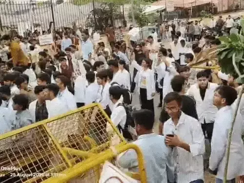 Jaipur: युवा जागृति मंच का नर्सिंग काउंसिल के खिलाफ विरोध, कार्रवाई की मांग