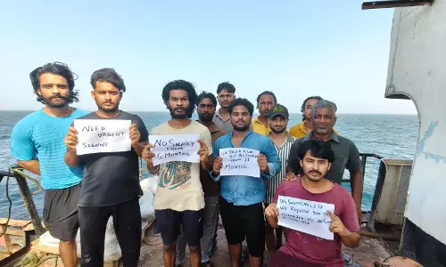 अबू धाबी में फंसे 7 भारतीय नाविकों की हुई सुरक्षित वापसी