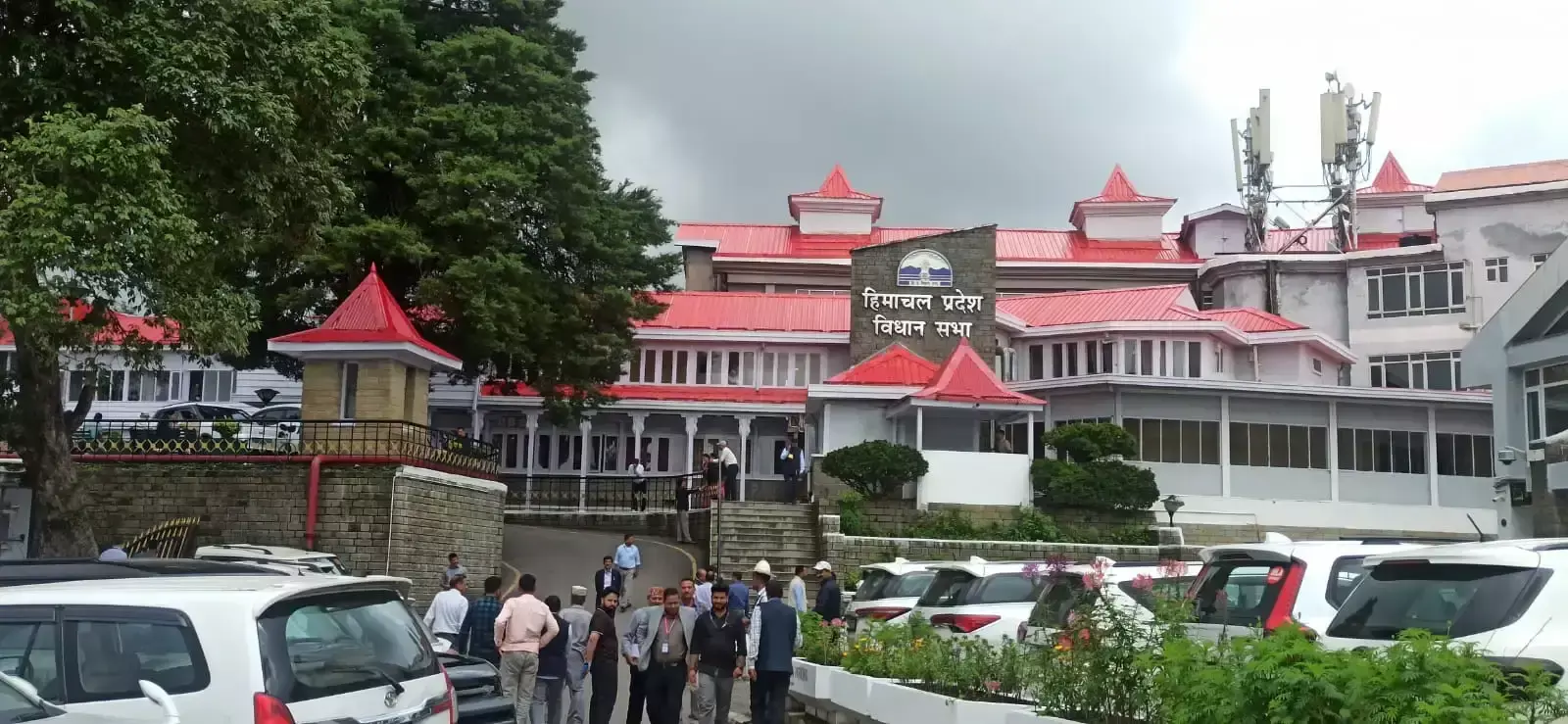 Shimla: गगल एयरपोर्ट प्रभावितों की मांग विधानसभा में गूंजी, सरकार ने पुनर्वास की घोषणा की