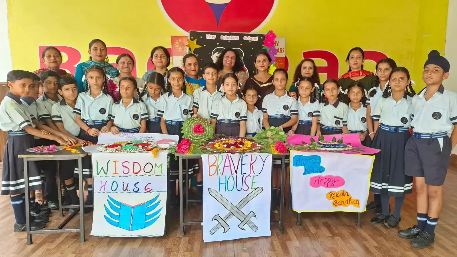 Kathua: टाइनी स्कॉलर्स स्कूल में राखी बनाने की प्रतियोगिता, ब्रेवरी हाउस रहा अव्वल