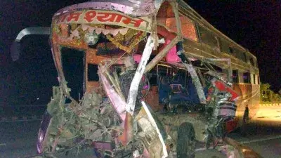 Telangana: बस और ट्रक की टक्कर छह लोगों की मौत