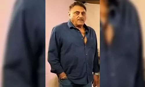 ‘फूल और कांटे’ के निर्देशक कुकू कोहली का 77 साल की उम्र में निधन ‘फूल और कांटे’ के निर्देशक कुकू कोहली का 77 साल की उम्र में निधन