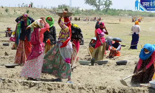पश्चिम बंगाल में 22 लाख से ज्यादा प्रवासी मजदूरों की पहचान पश्चिम बंगाल में 22 लाख से ज्यादा प्रवासी मजदूरों की पहचान
